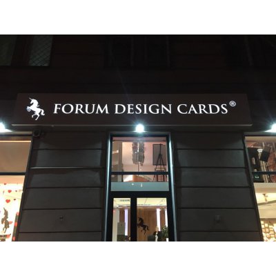 Forum Design Cards - Kaseton wykonany z dibondu black&white