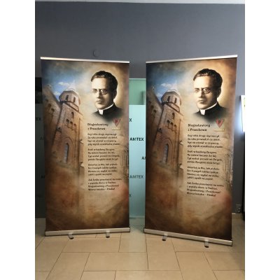 Roll-up Podstawowy Błogosławiony w Pruszkowie